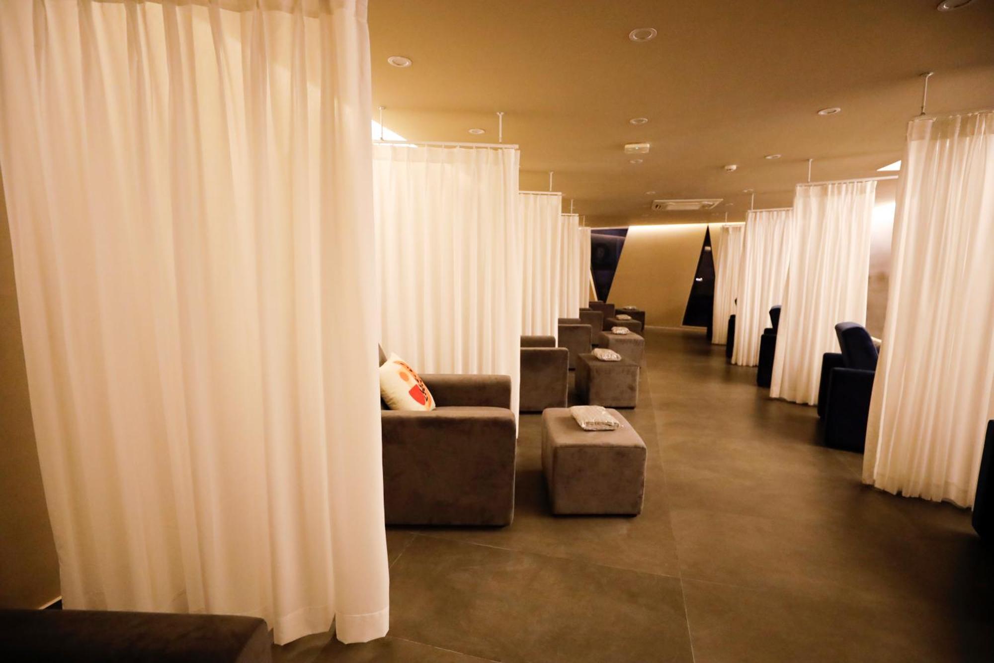 Saigon Travel Lounge * TP. Hồ Chí Minh